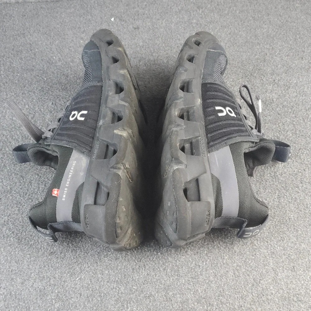 On Cloudswift Youth Size 3.5 Black Mesh Running Shoes Sneakers
